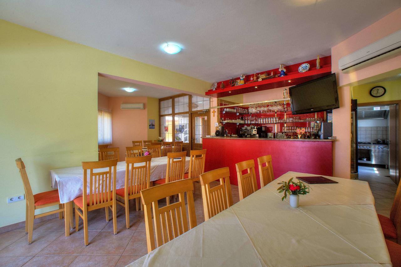 Villa D&I Vodice Eksteriør bilde
